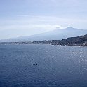 130 Zicht op Giardini Naxos en de Etna